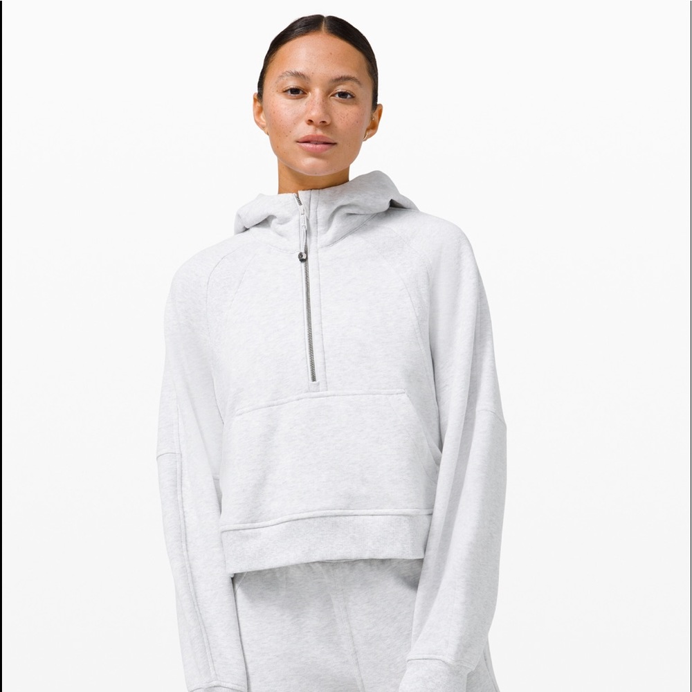 NWOT lululemon scuba half zip jacket in a M/L